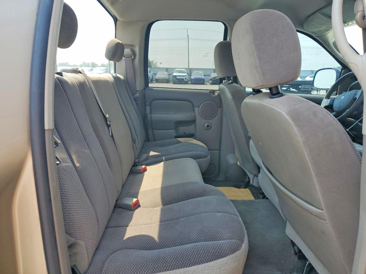 2004 Dodge RAM 1500 ST
