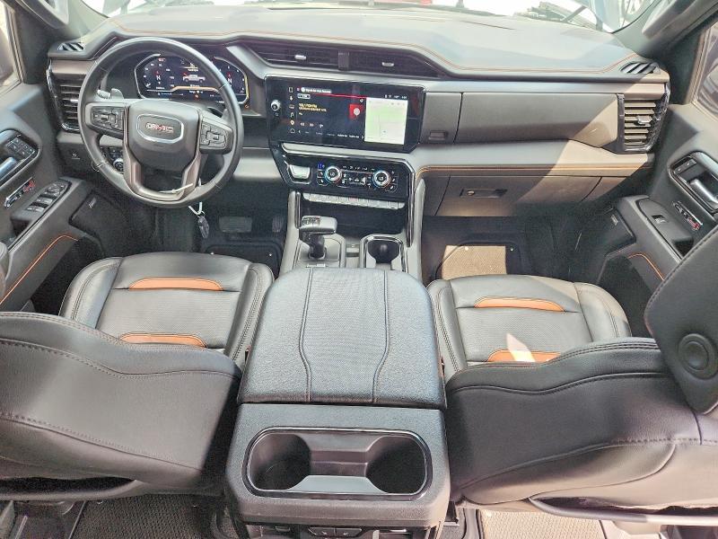 2025 GMC Sierra K1500 AT4