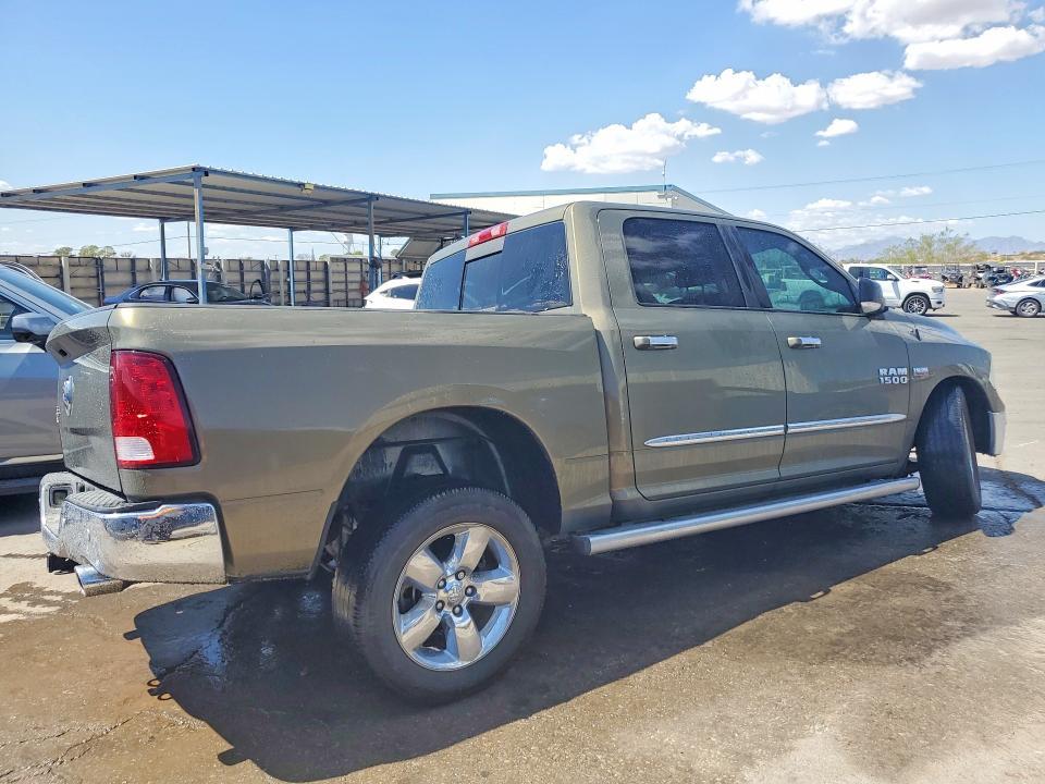2015 Dodge RAM 1500 SLT