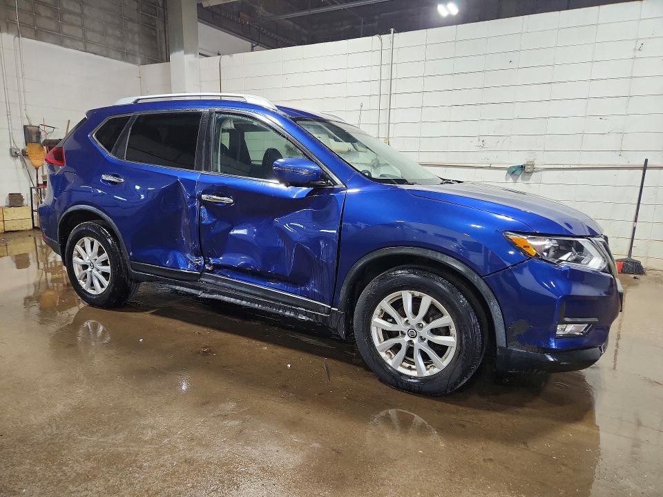 2018 Nissan Rogue sv