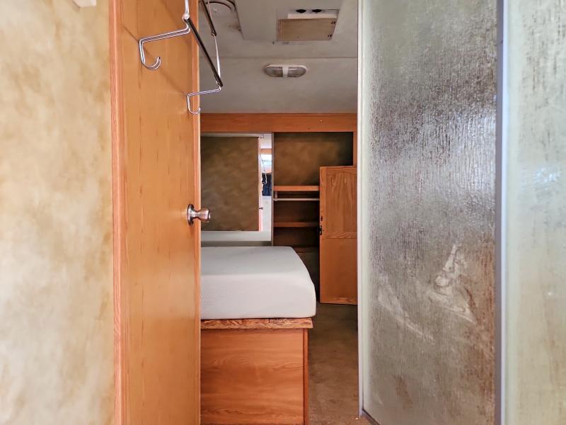 2006 Keystone Raptor Camper