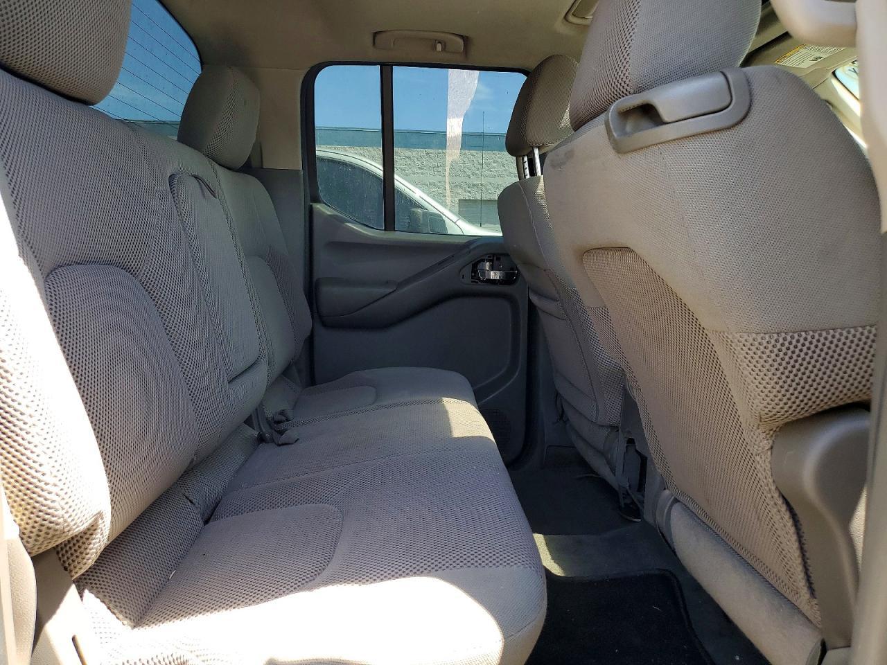 2006 Nissan Frontier SE