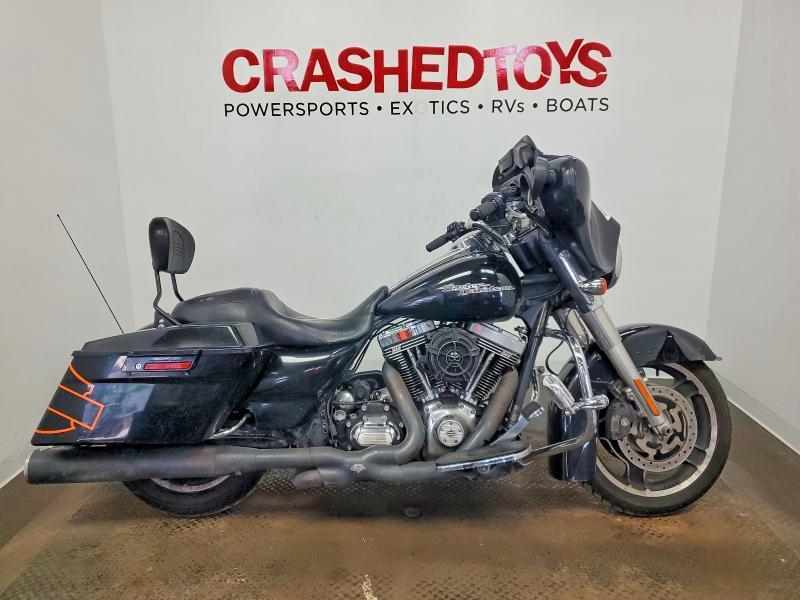 2011 Harley-Davidson Flhx