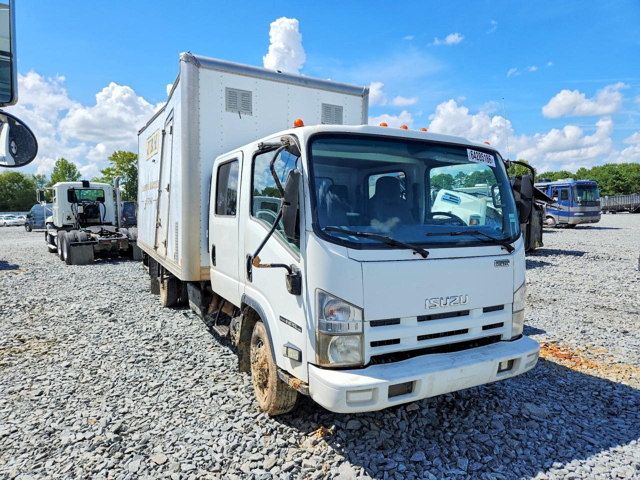 2011 Isuzu NPR BOX Truck