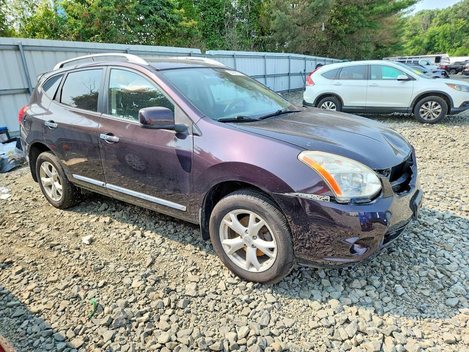 2011 Nissan Rogue s