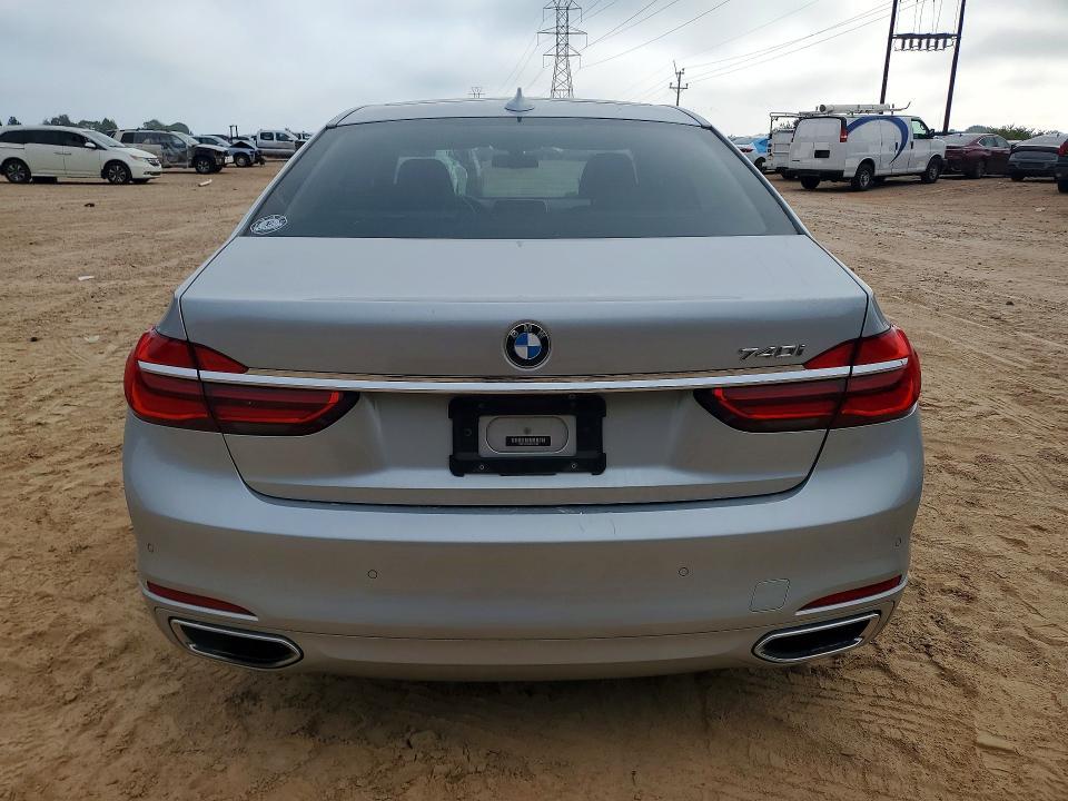 2019 BMW 740 I