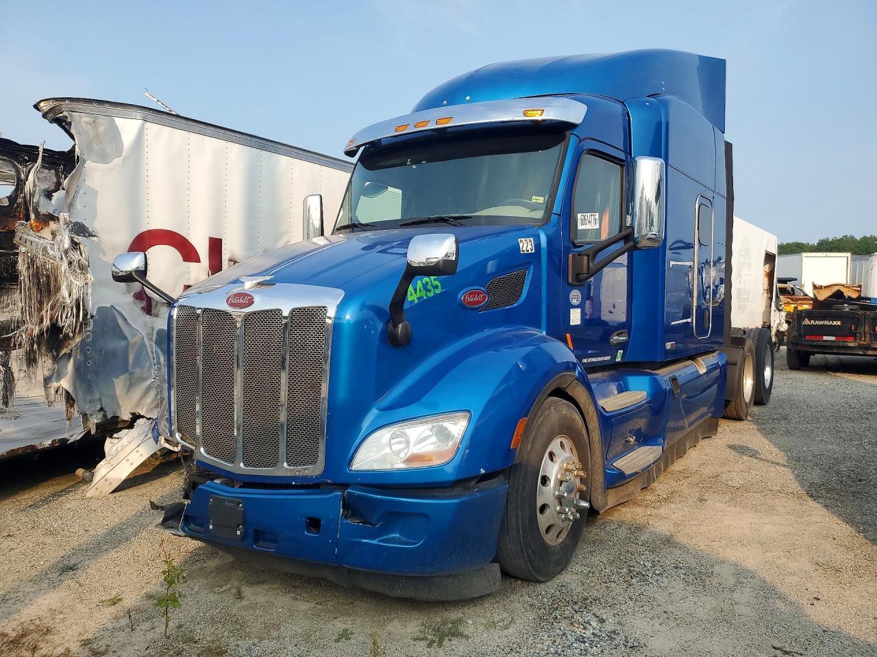 2018 Peterbilt 579-Semi Truck