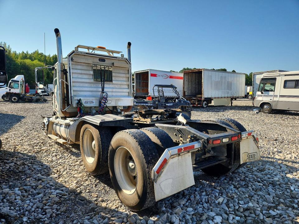 2018 Mack CHU613 Semi Truck