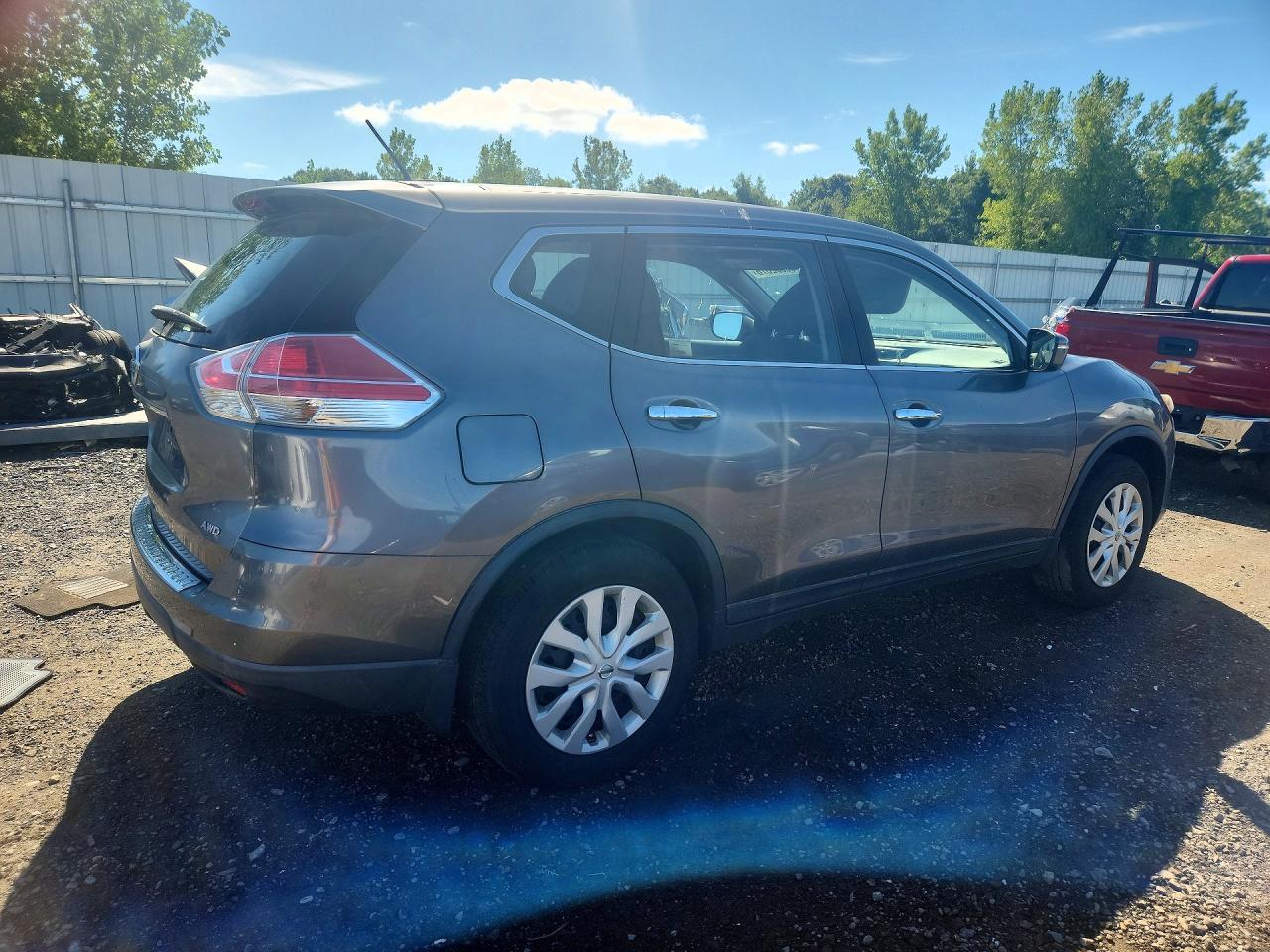 2015 Niss Rogue