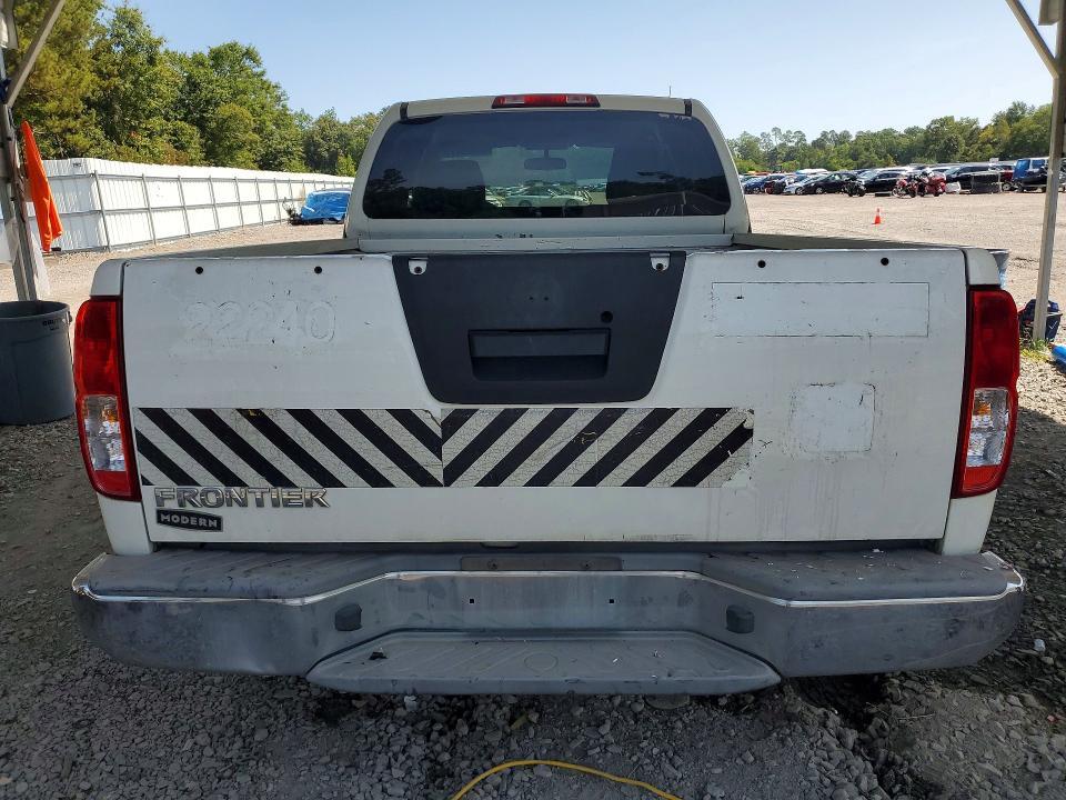 2015 Nissan Frontier S