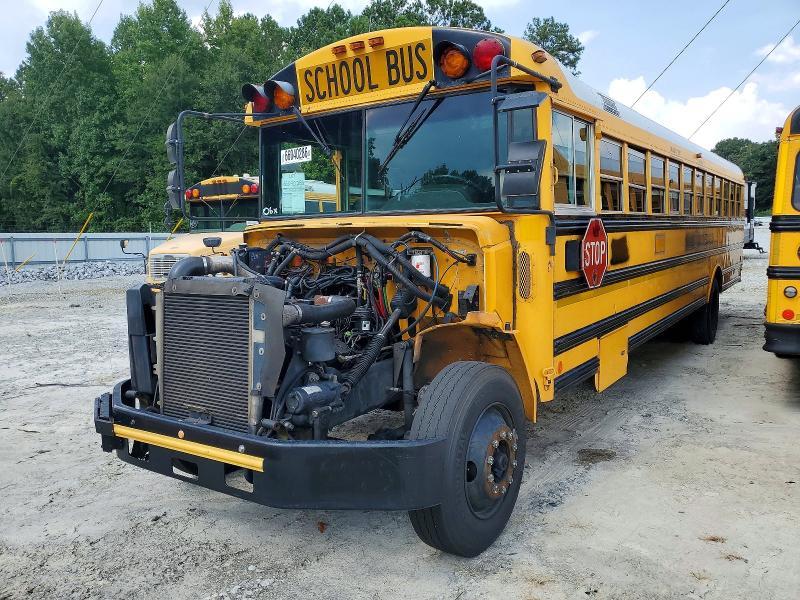 1999 Freightliner Chassis FS65