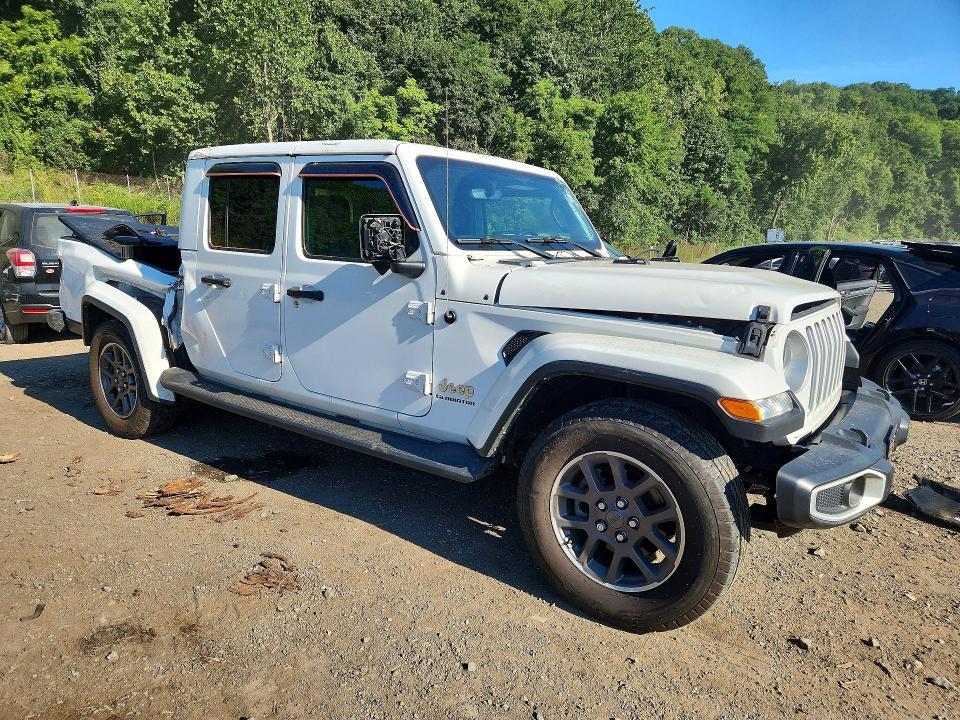 2021 Jeep Gladiator Overland