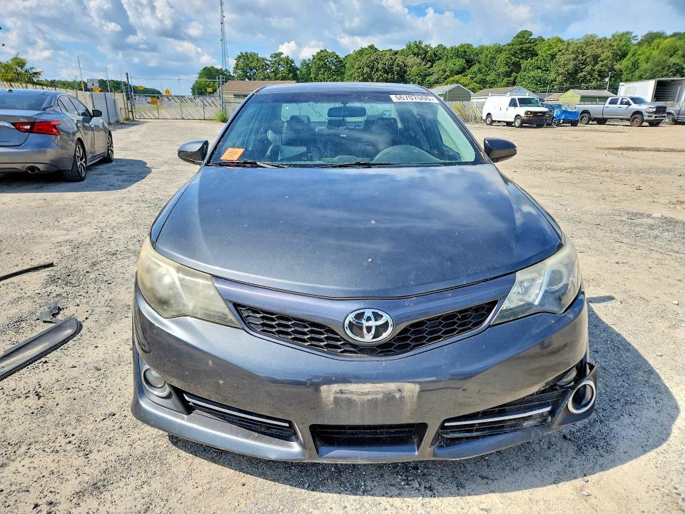 2012 Toyota Camry se
