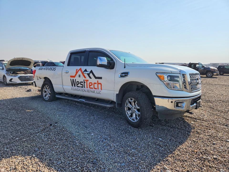 2017 Nissan Titan XD SL