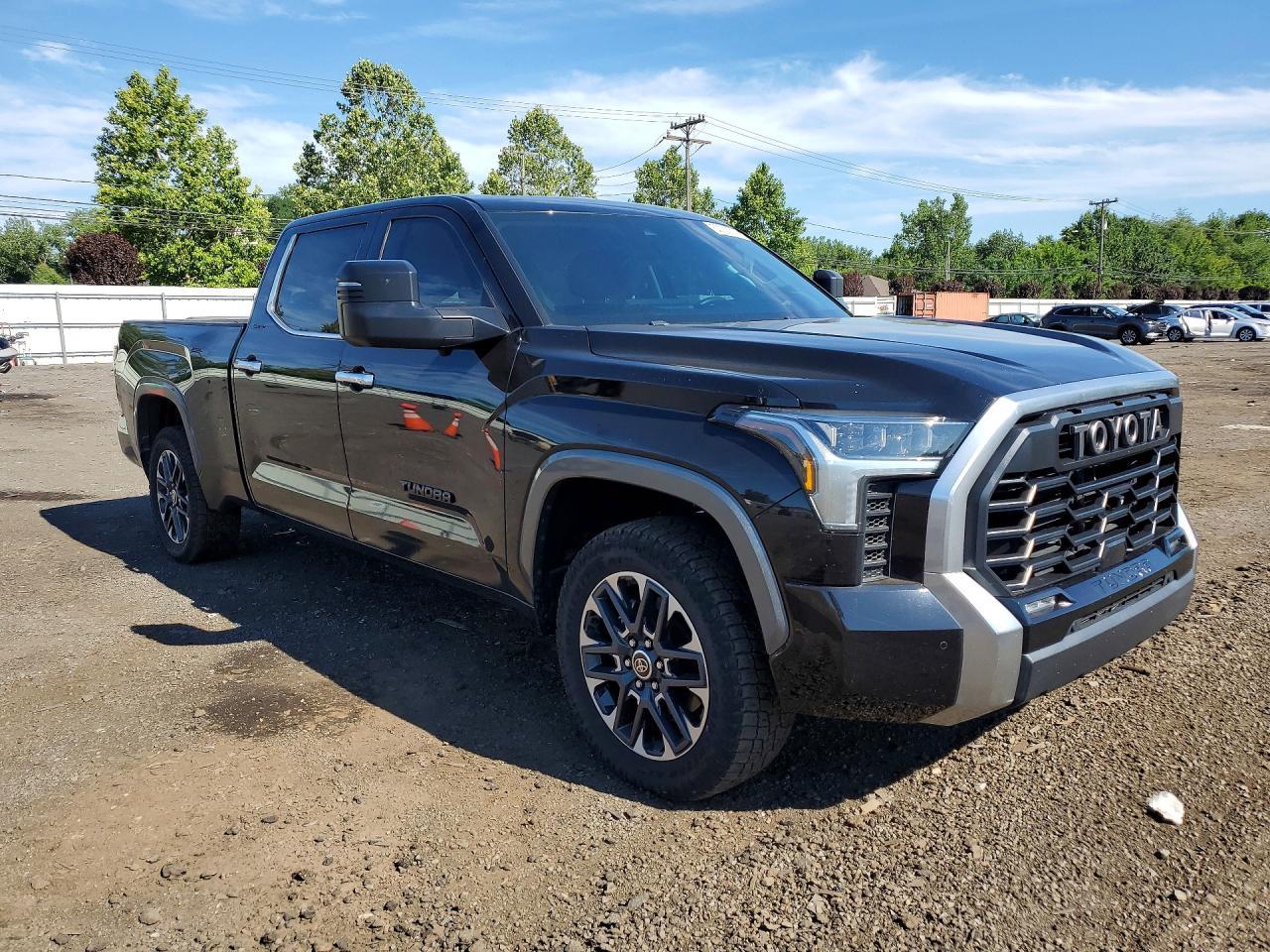 2023 Toyota Tundra Crewmax Limited