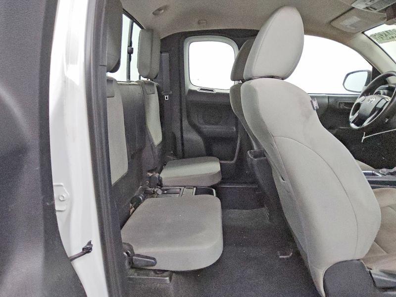 2017 Toyota Tacoma SR
