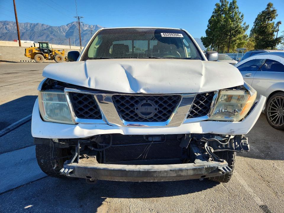2005 Nissan Frontier SE