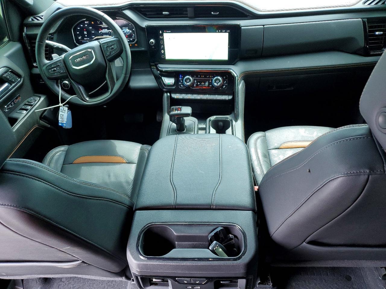 2024 GMC Sierra K1500 AT4