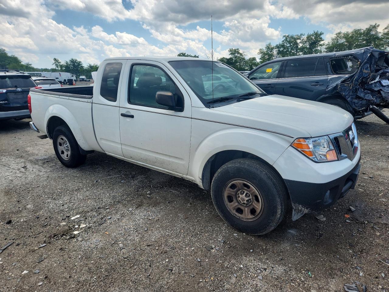 2015 Nissan Frontier S