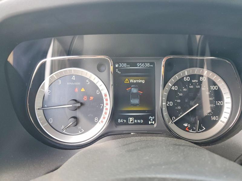 2017 Nissan Titan SV