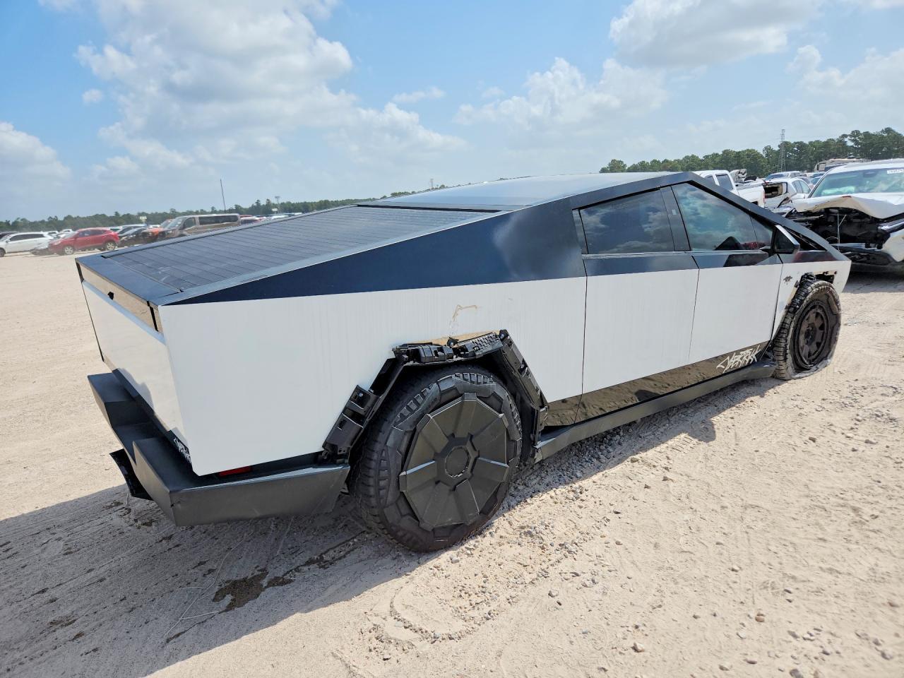 2024 Tesla Cybertruck
