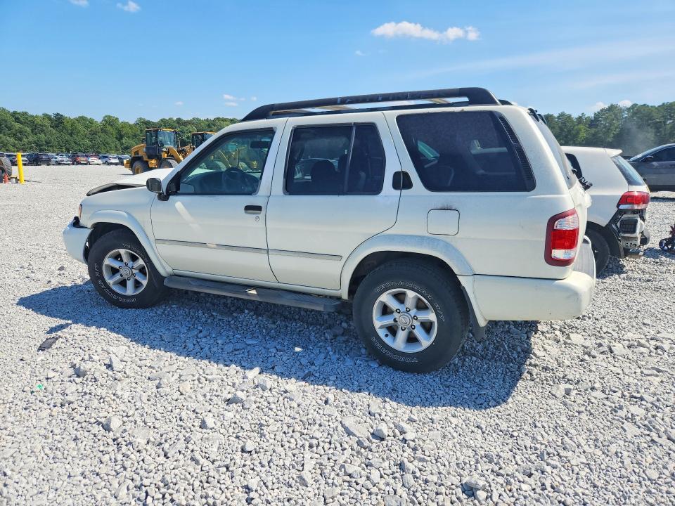 2004 Nissan Pathfinder SE