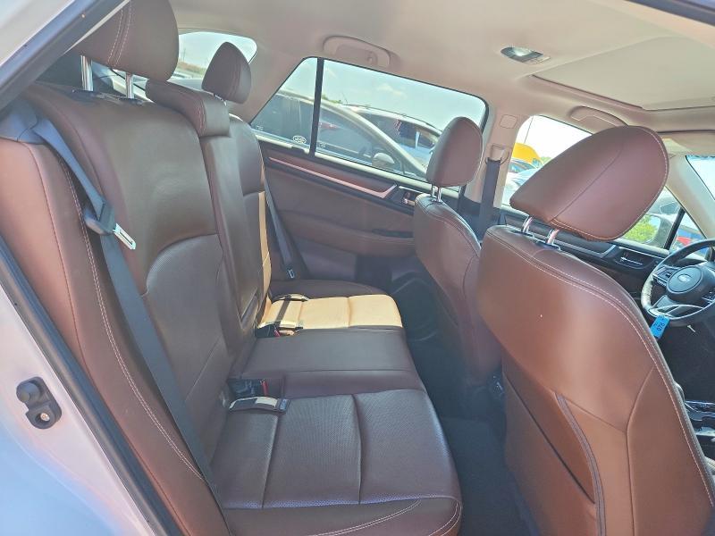 2018 Subaru Outback Touring