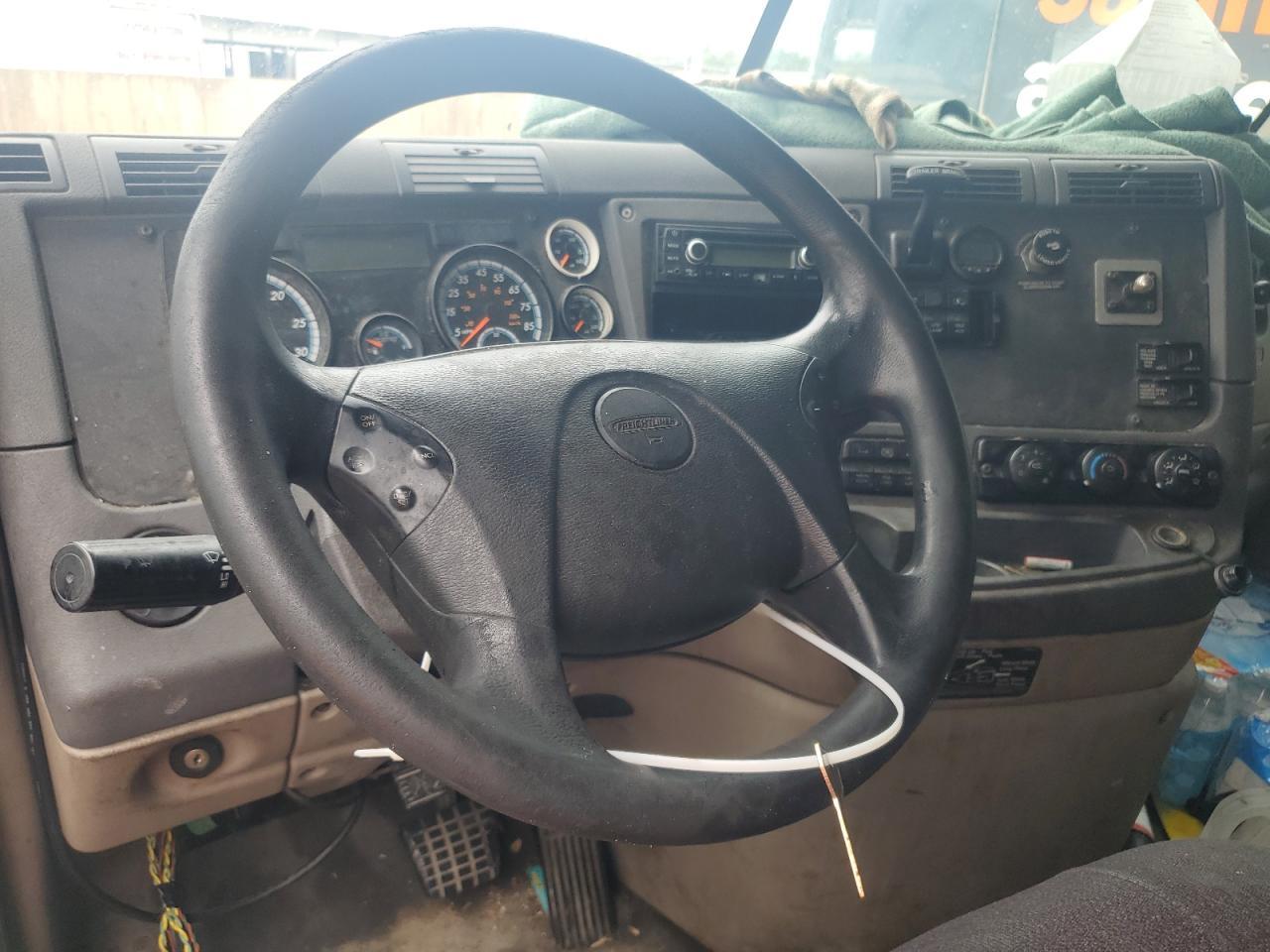 2016 Freightliner Cascadia 125