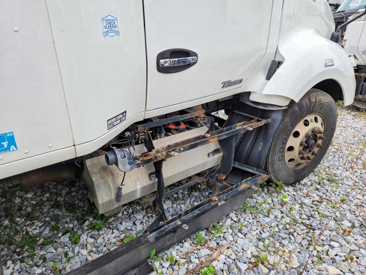 2019 Kenworth T680 Semi Truck