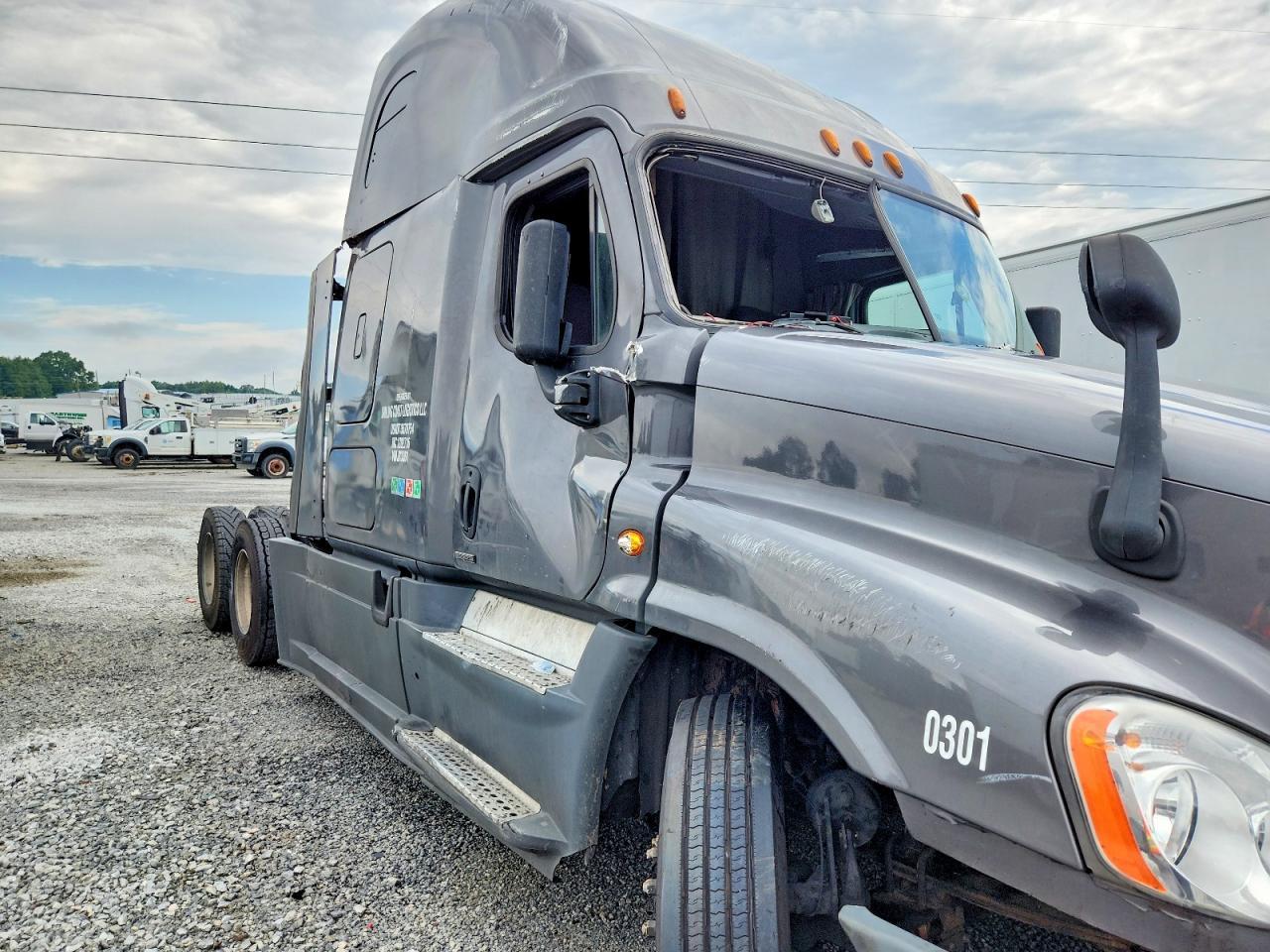 2018 Freightliner Cascadia 125 Semi Truck