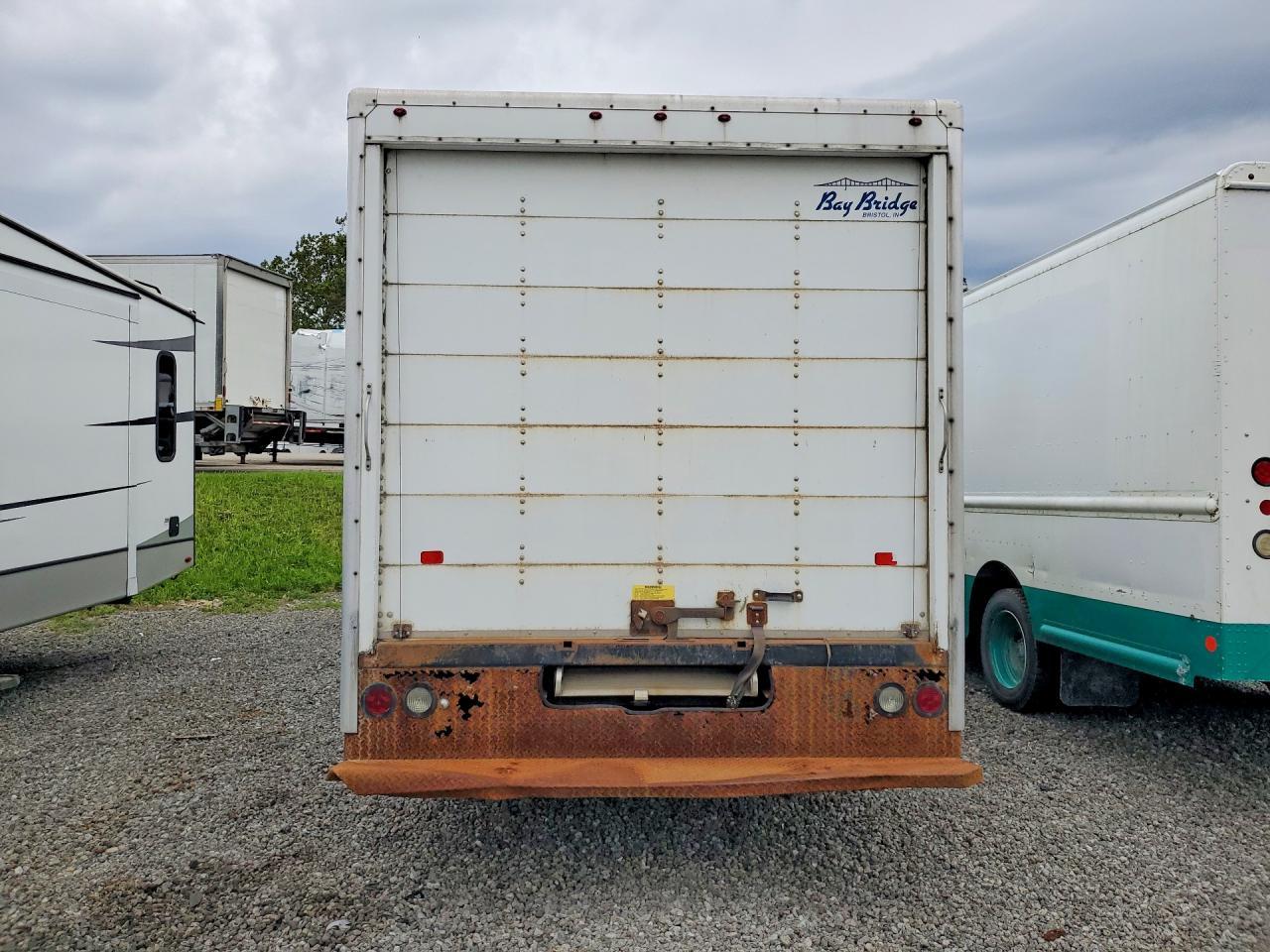 2012 Frht - Freightliner 2012 Freightliner MT45 Chassis BOX Truck