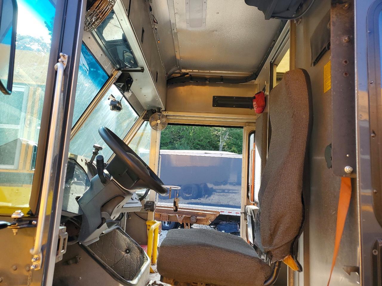 2021 Ford F59 Delivery Truck