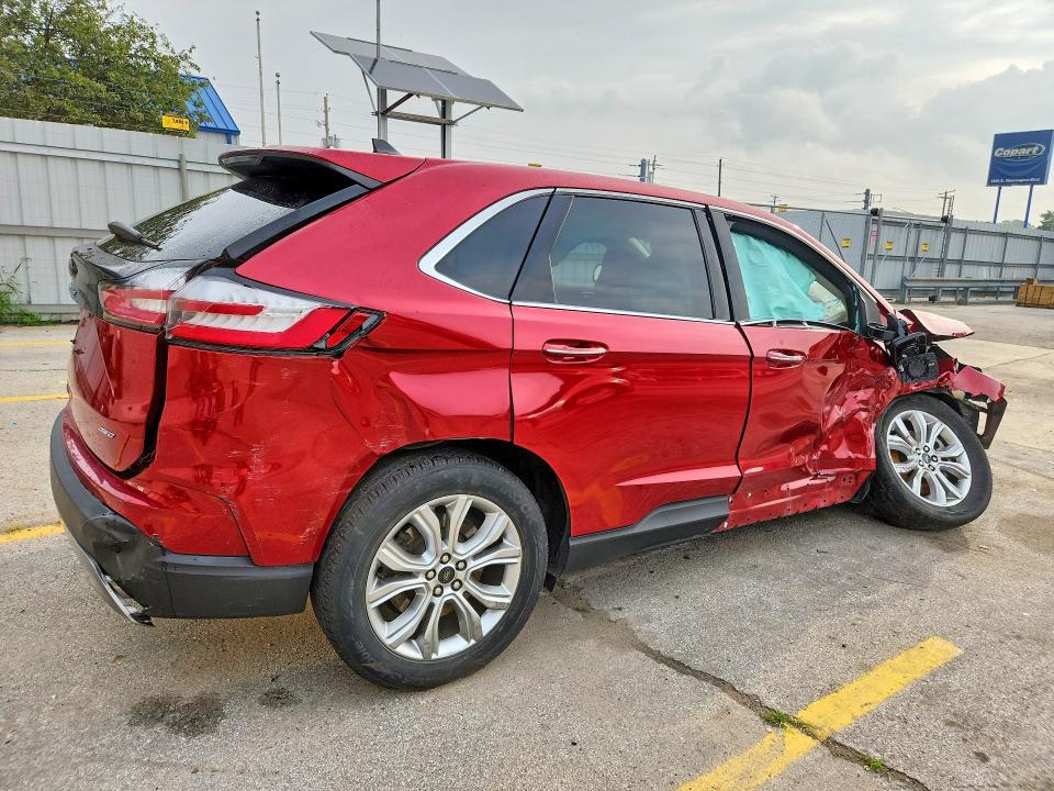 2023 Ford Edge Titanium