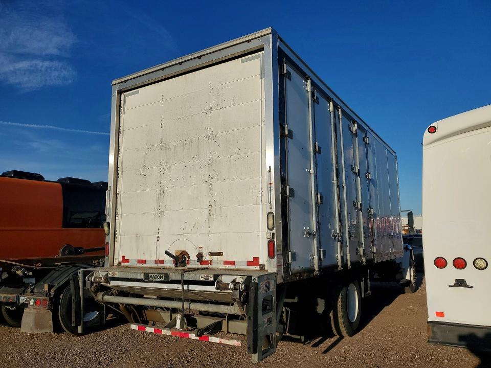 2016 Freightliner Business Class M2 BOX Truck