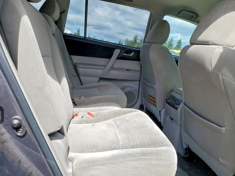 2011 Toyota Highlander Base