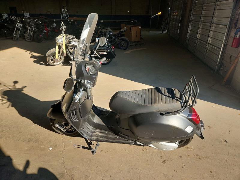 2024 Vespa GTS/SEI Giorni 300