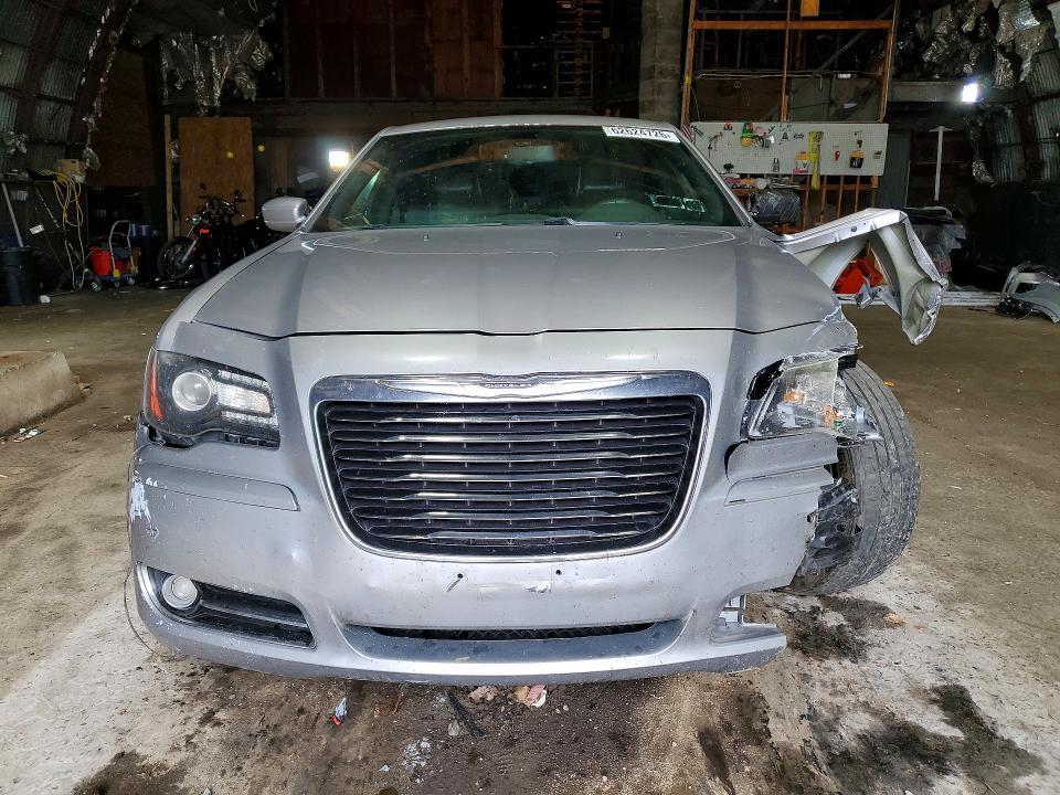 2014 Chrysler 300 s