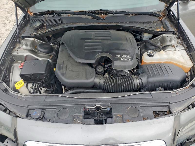 2012 Chrysler 300 s