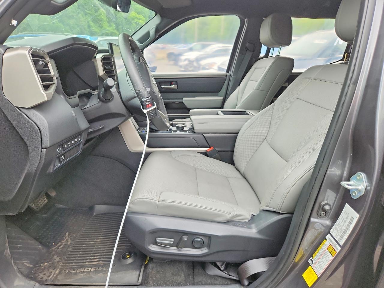 2025 Toyota Tundra Crewmax Limited