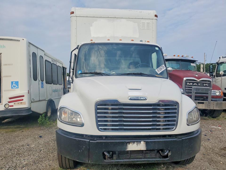 2014 Freightliner Business Class M2 BOX Truck