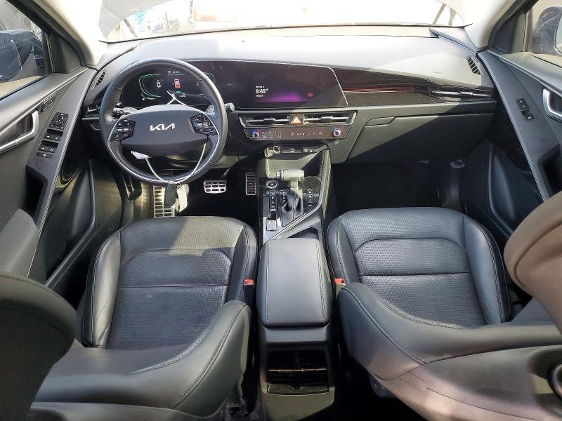 2023 KIA Niro SX