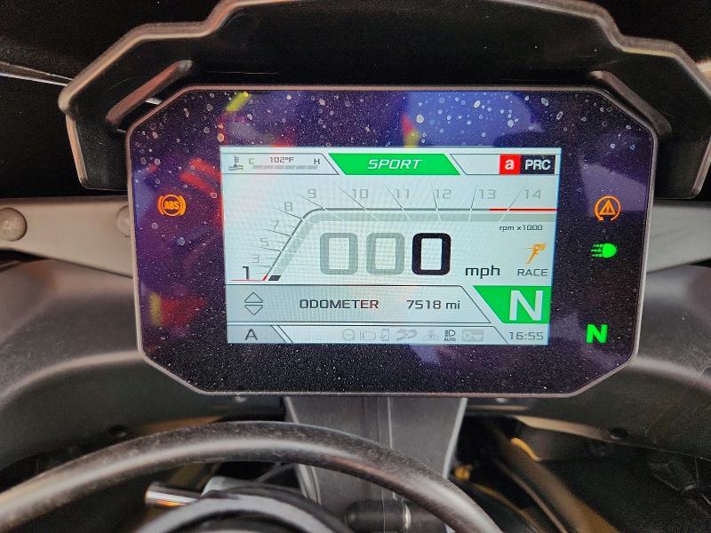 2021 Aprilia RSV4 1100