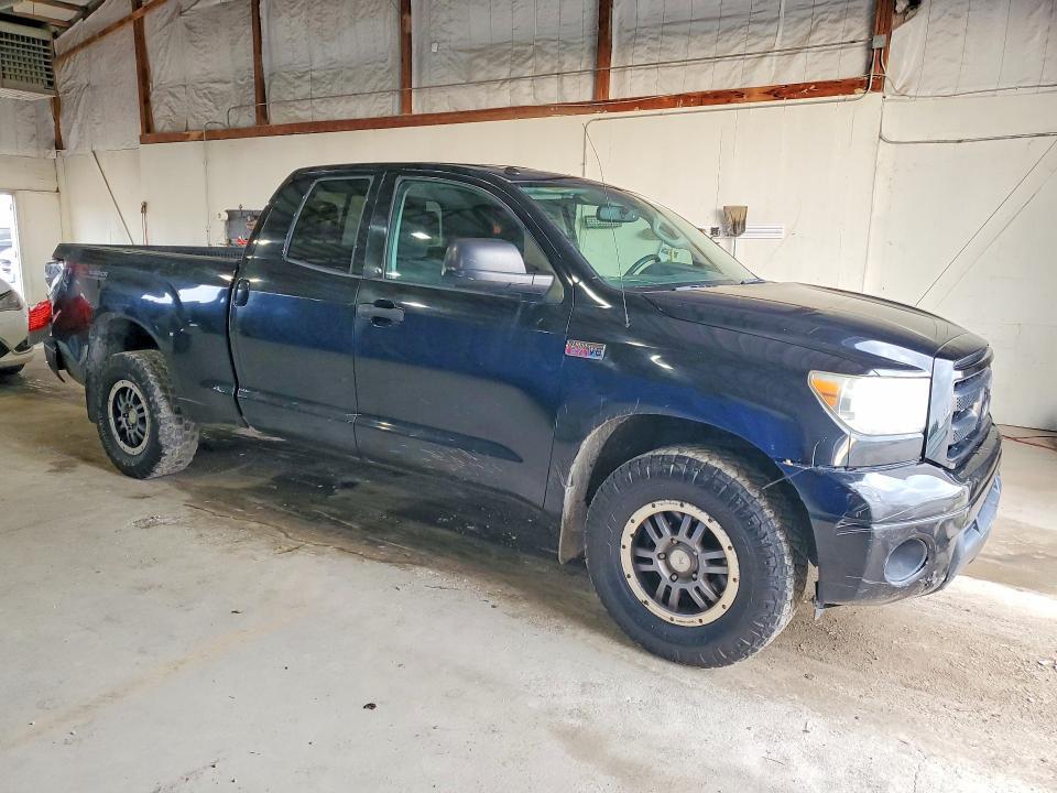 2013 Toyota Tundra Double Cab SR5
