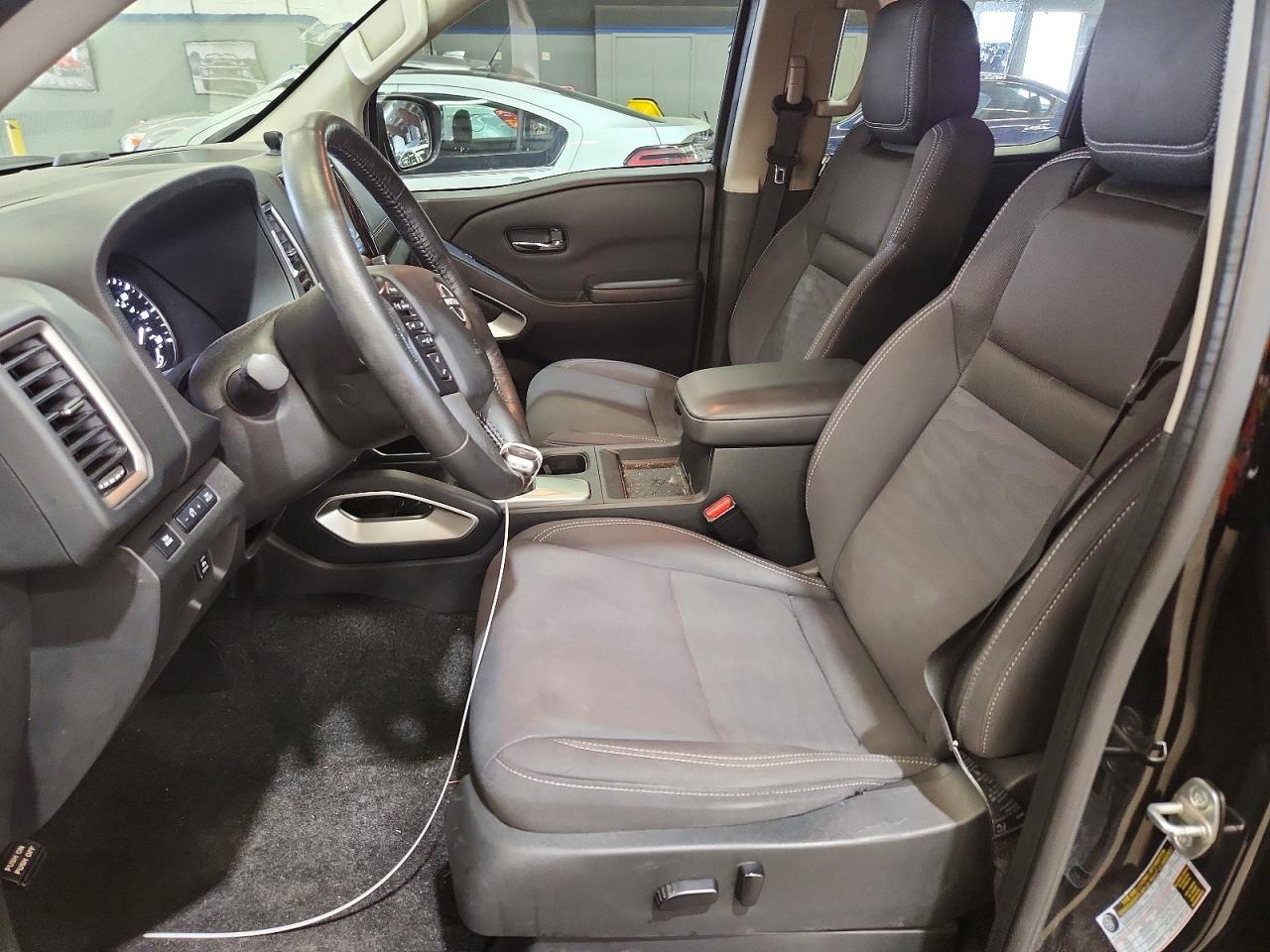 2022 Nissan Frontier SV