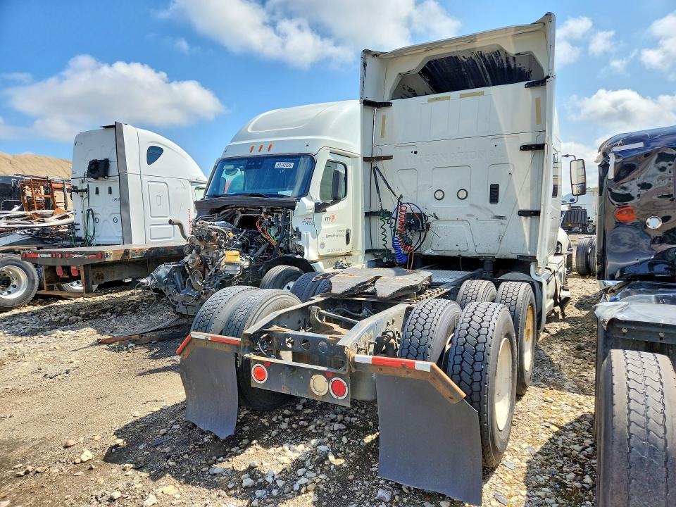 2016 International Prostar Semi Truck