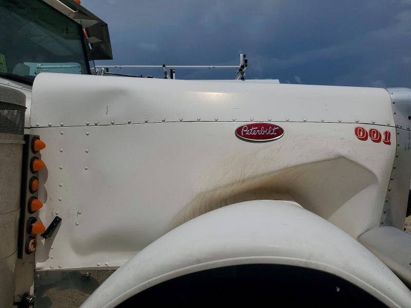 1997 Peterbilt 379