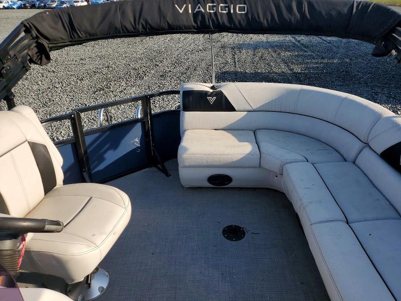 2021 Viaggio MC 9158 US Pontoon Boat