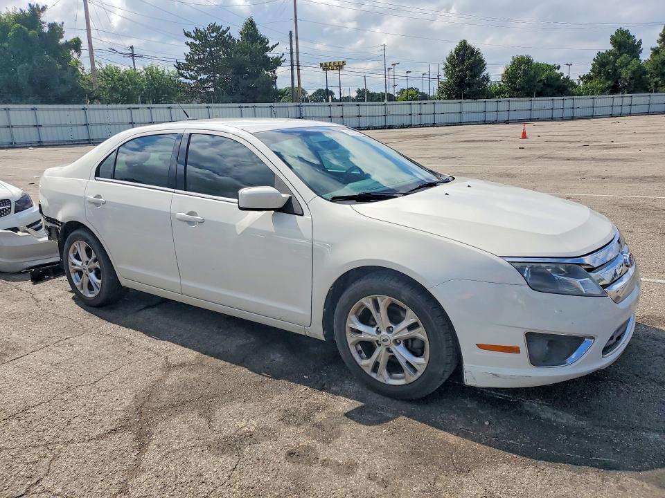 2012 Ford Fusion se