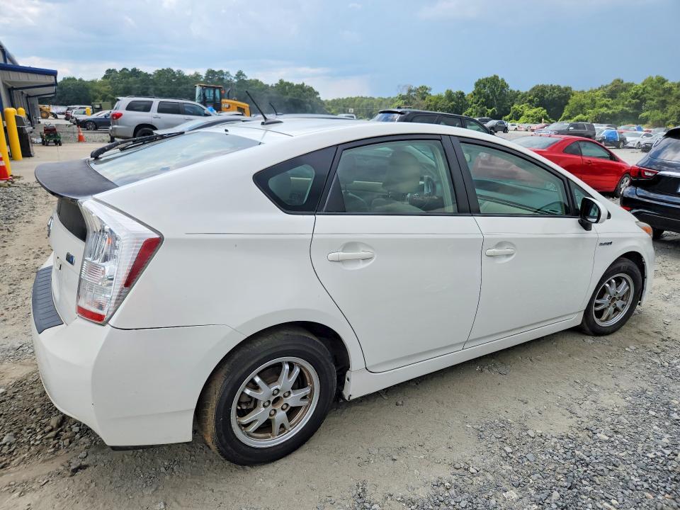 2010 Toyota Prius ii