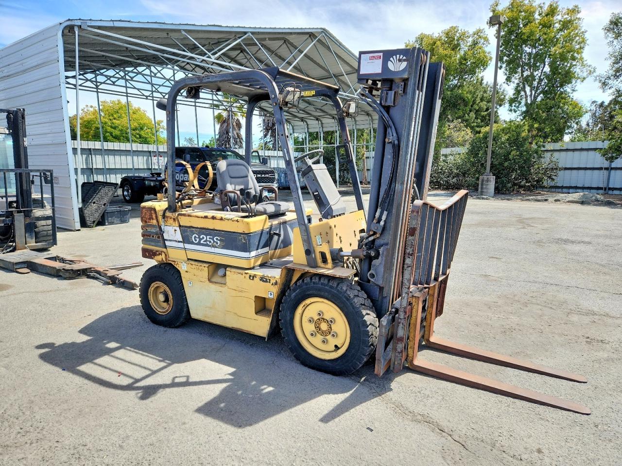 2000 Urwi 2000 Forklift